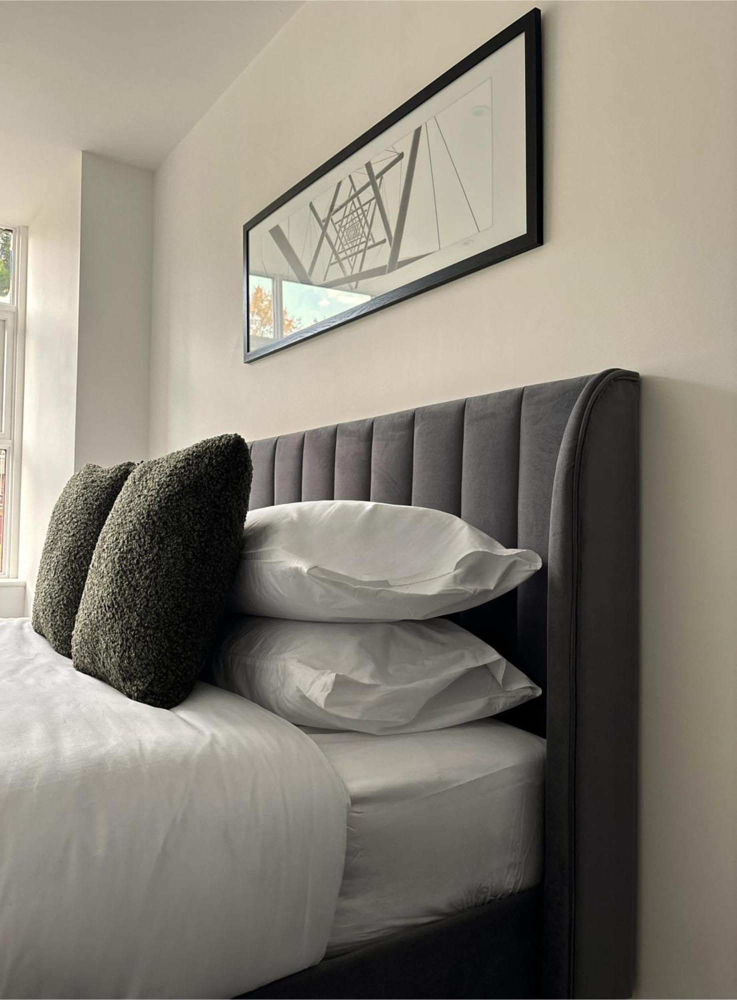 Manchester Apt, Free Parking, Business, Couples & Families Eksteriør billede